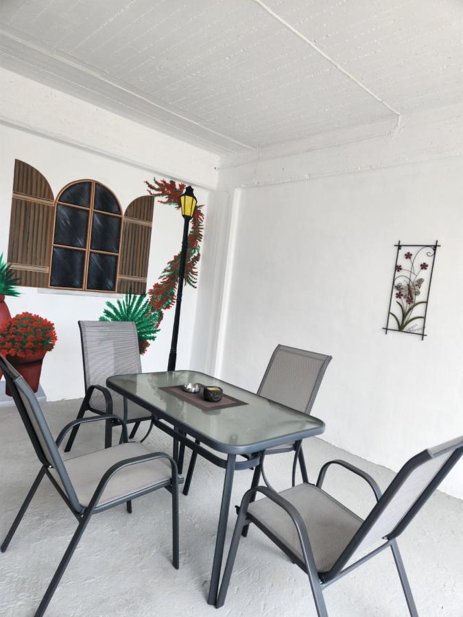 Cozy Apartment In Néa Kios Esterno foto
