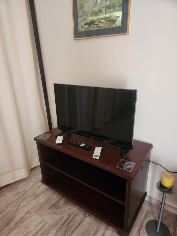 Cozy Apartment In Néa Kios Esterno foto
