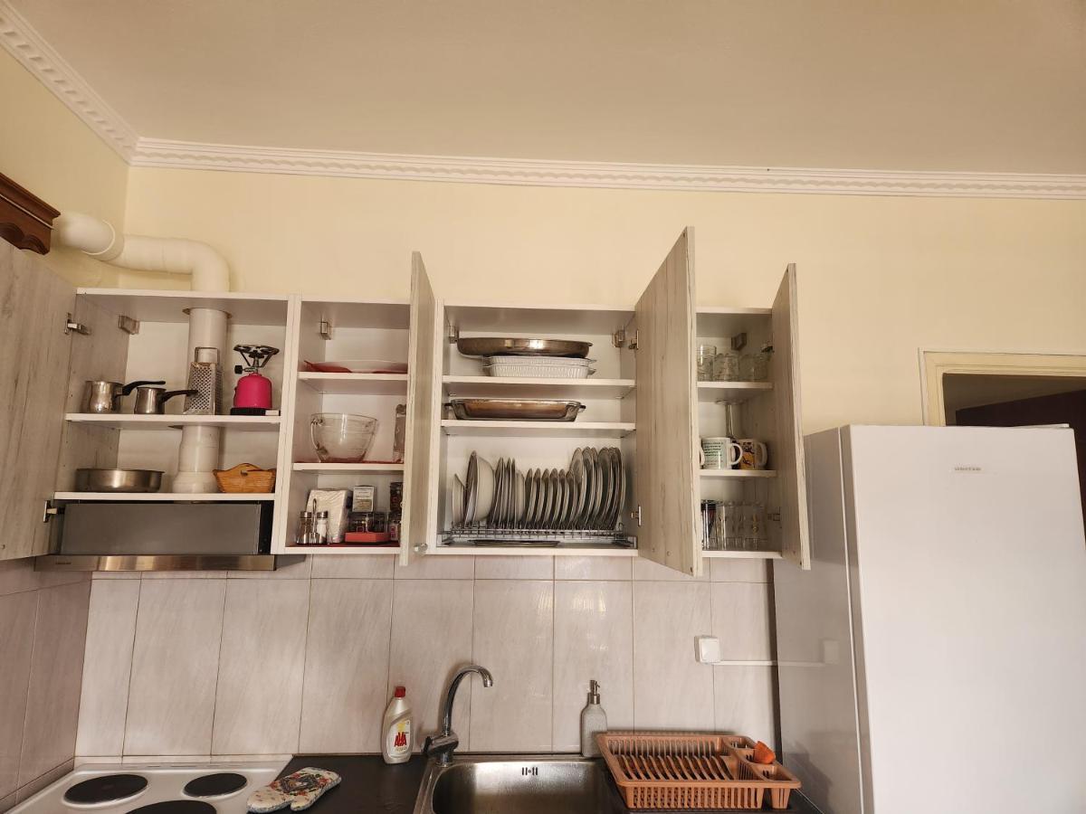 Cozy Apartment In Néa Kios Esterno foto